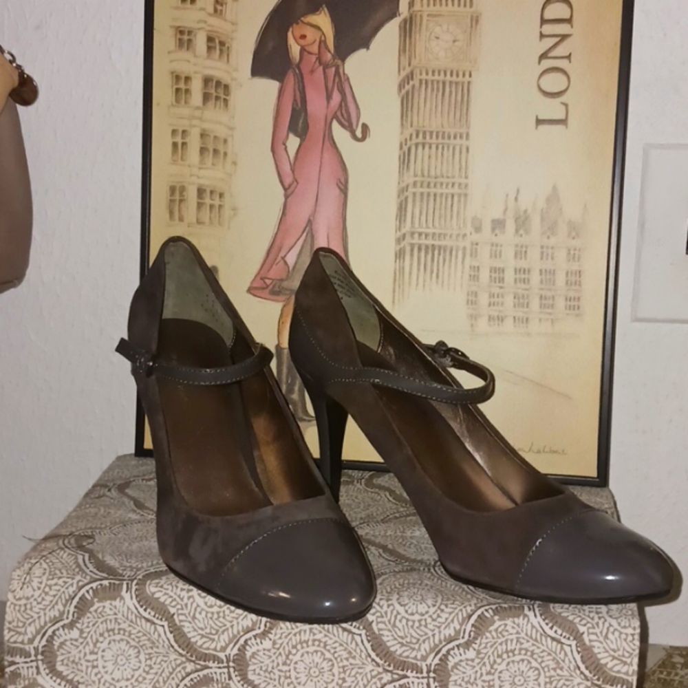 Worthington Grey Heels Ankle Strap 9M